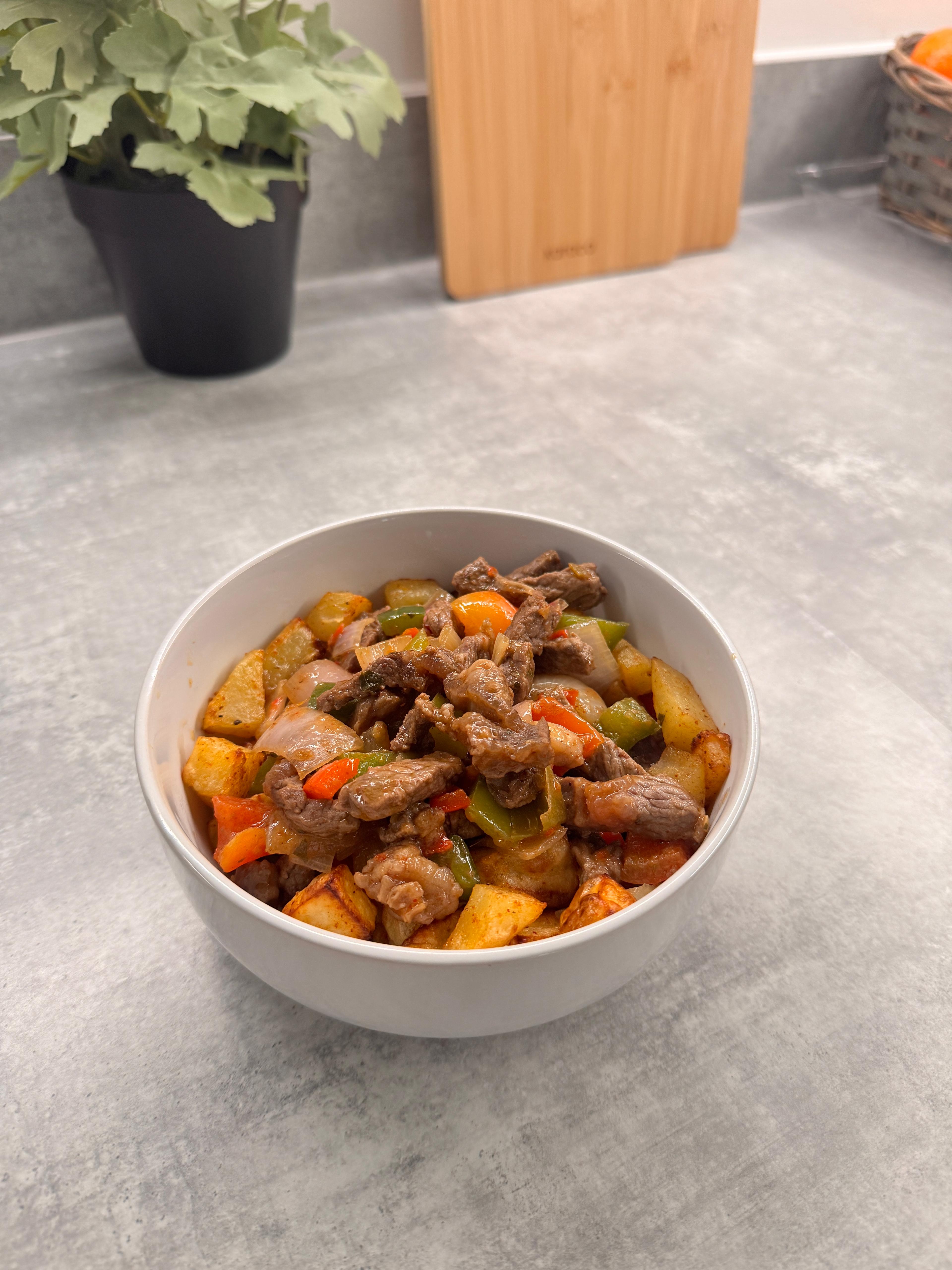 Pepper Beef & Potato Bowl